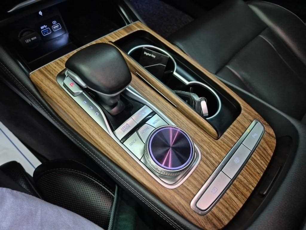 KIA K9 - Vista 8