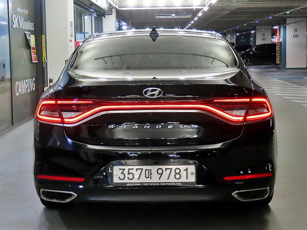 HYUNDAI Grandeur - Vista 5