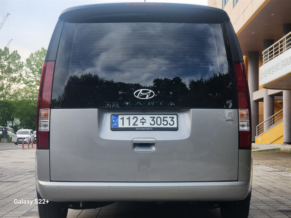 HYUNDAI Staria - Vista 4