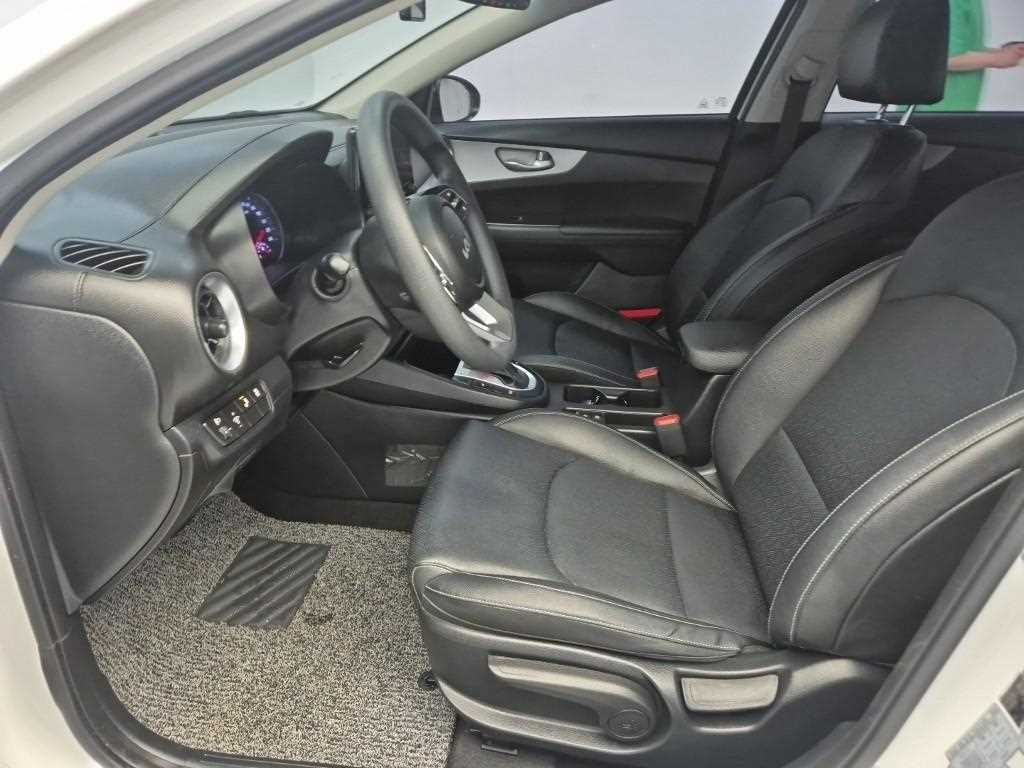KIA K3 - Vista 11