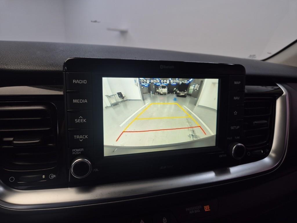 KIA Stonic 2018 Blanco - Importación desde Corea - HF Imports Iquique - Foto 15