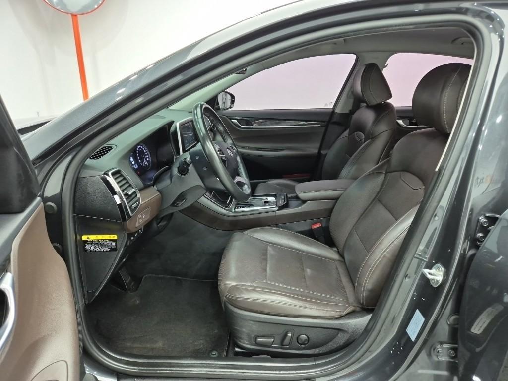 HYUNDAI Grandeur - Vista 11
