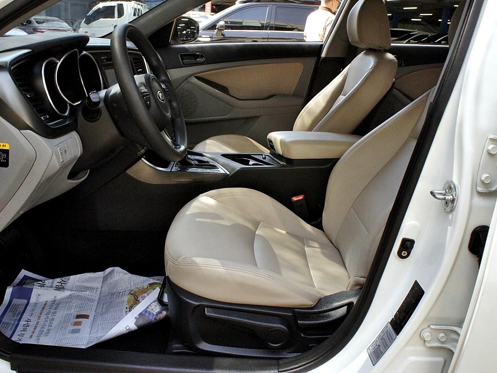 KIA K5 - Vista 9