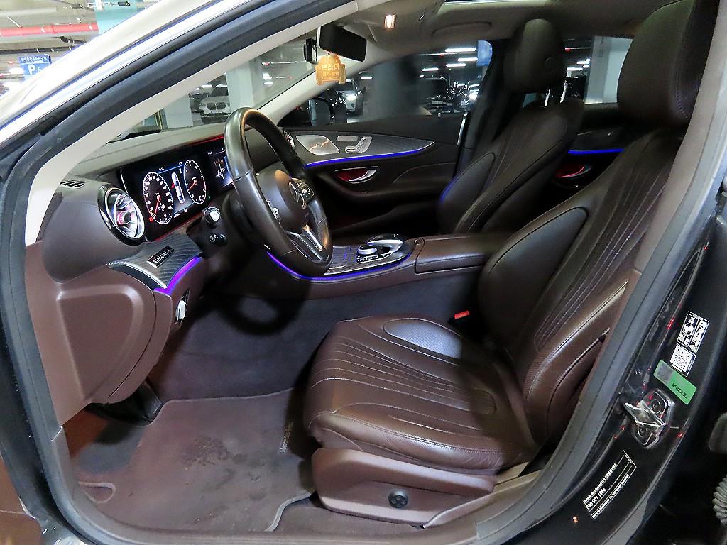 Mercedes Benz CLS Class - Vista 6