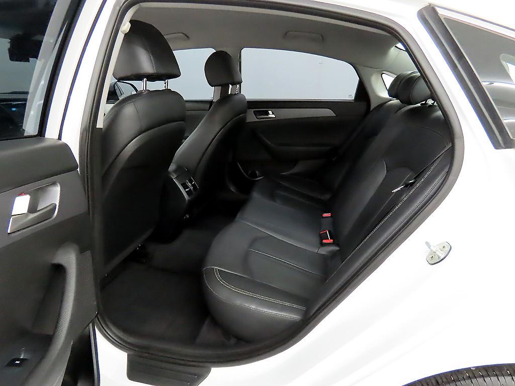 HYUNDAI Sonata - Vista 6