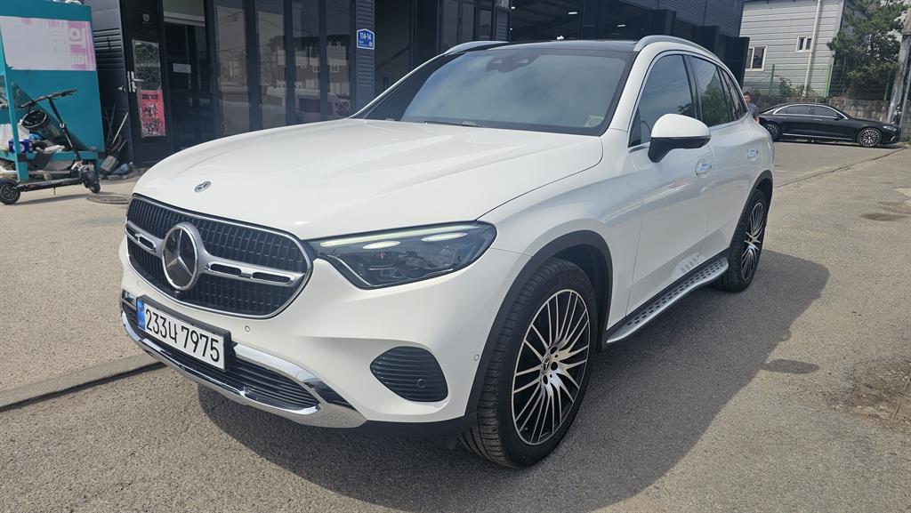 Mercedes Benz GLC Class - Vista 2