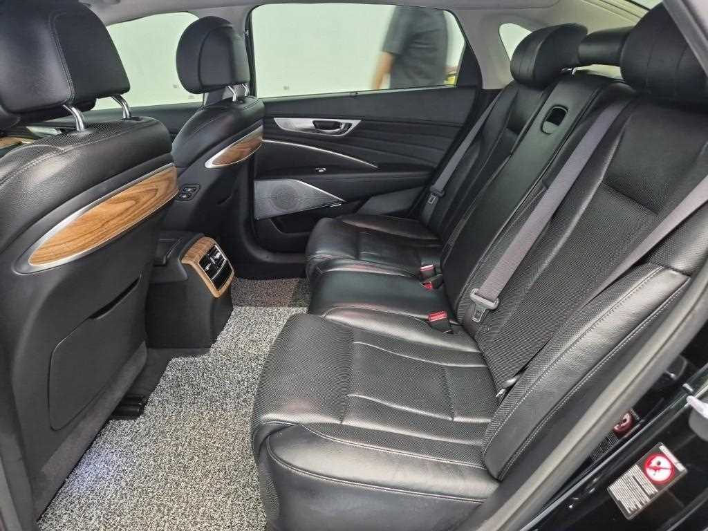 KIA K9 - Vista 12