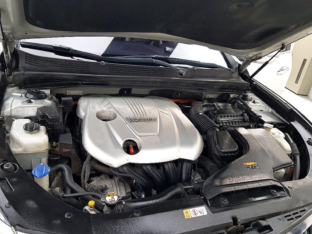 HYUNDAI Grandeur - Vista 6