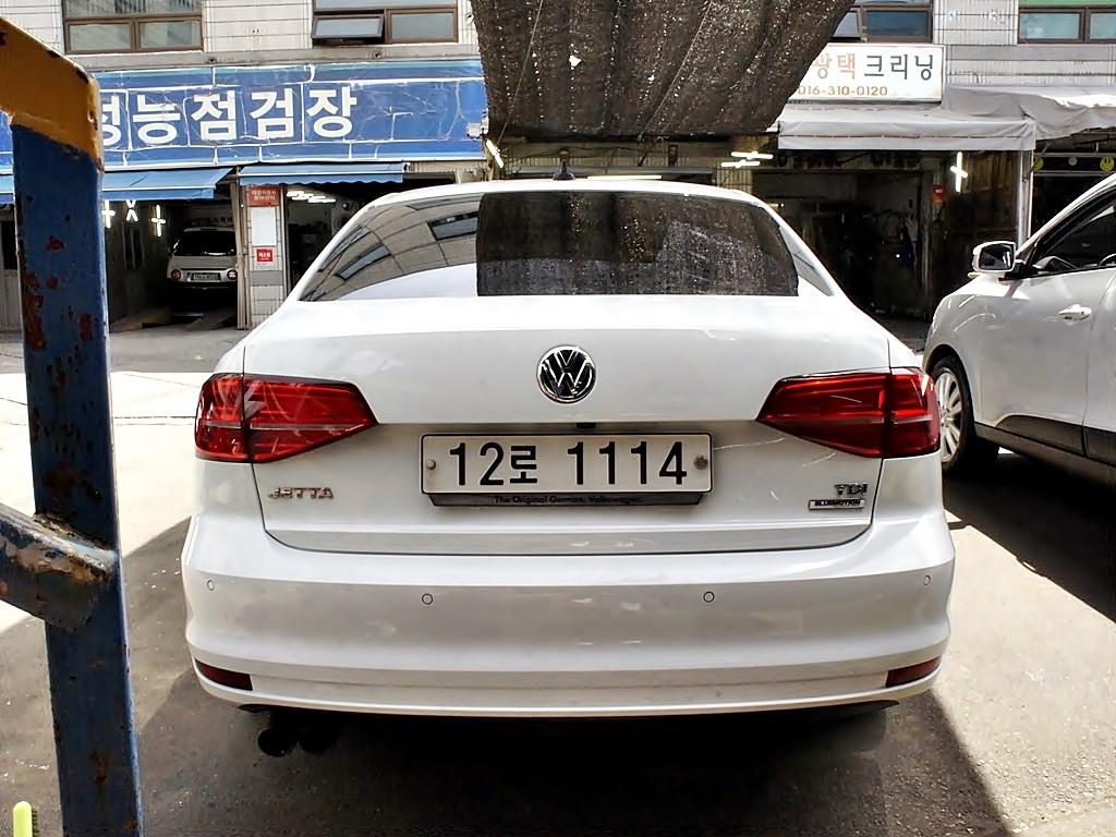 Volkswagen Jetta - Vista 5