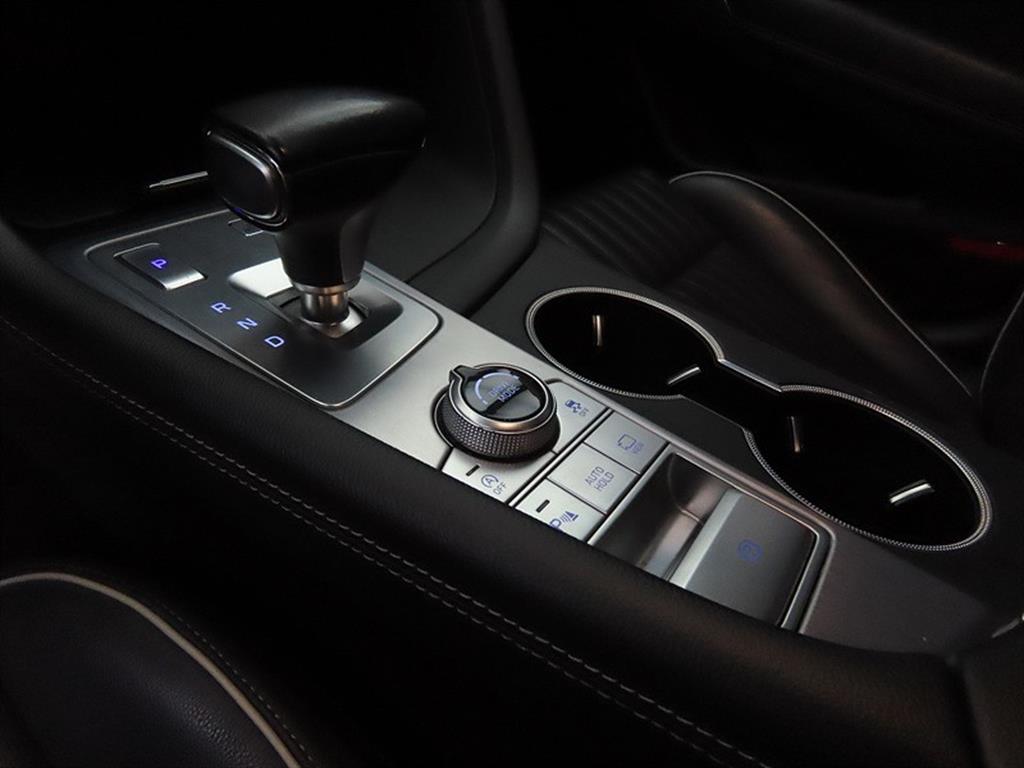 Genesis G70 - Vista 11