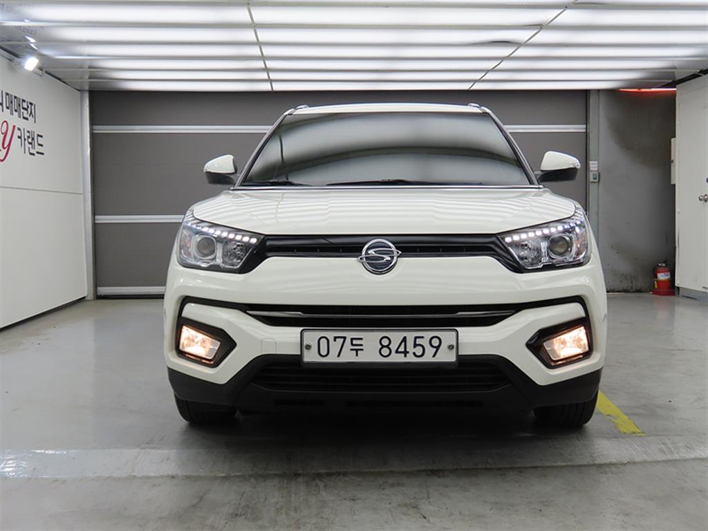 Ssangyong Tivoli - Vista 2