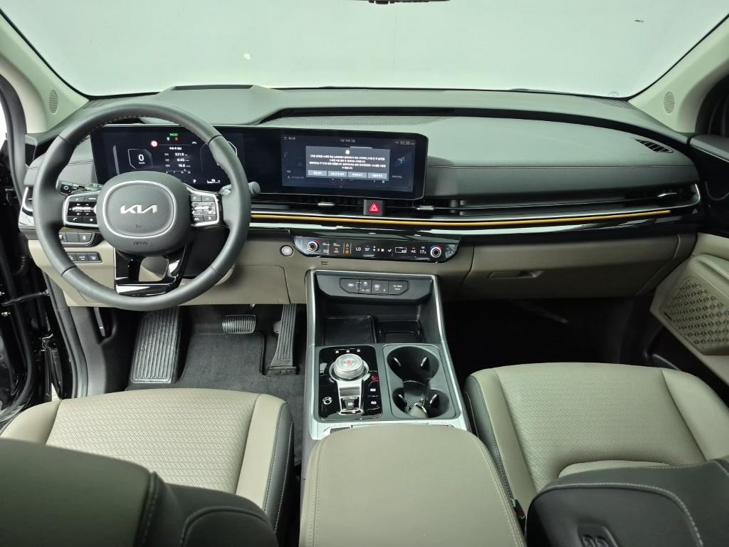 KIA Carnival - Vista 5