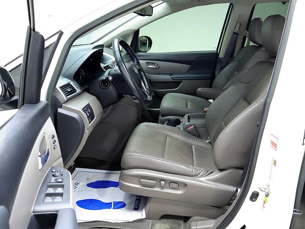 Honda Odyssey 2016 Blanco - Importación desde Corea - HF Imports Iquique - Foto 11