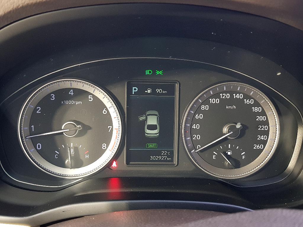 HYUNDAI Grandeur - Vista 7