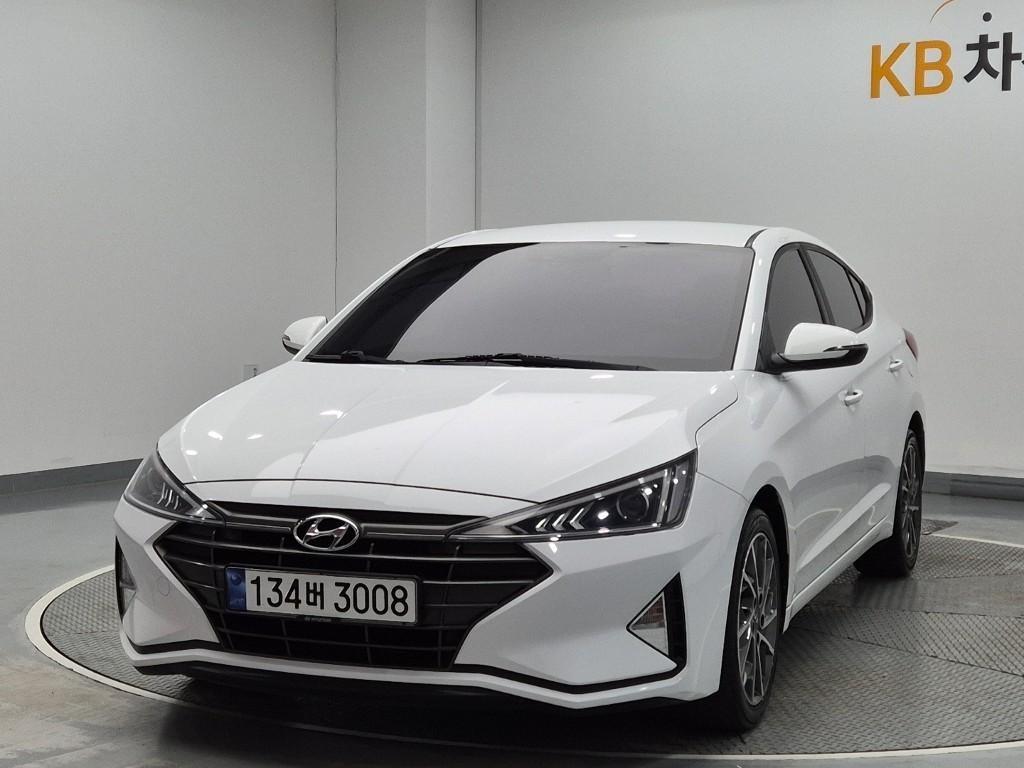 HYUNDAI Avante 2019 Blanco - Importación desde Corea - HF Imports Iquique - Foto 1