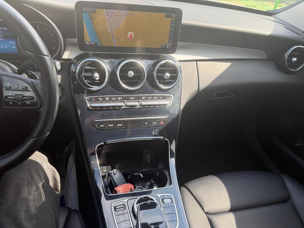 Mercedes Benz C Class - Vista 11
