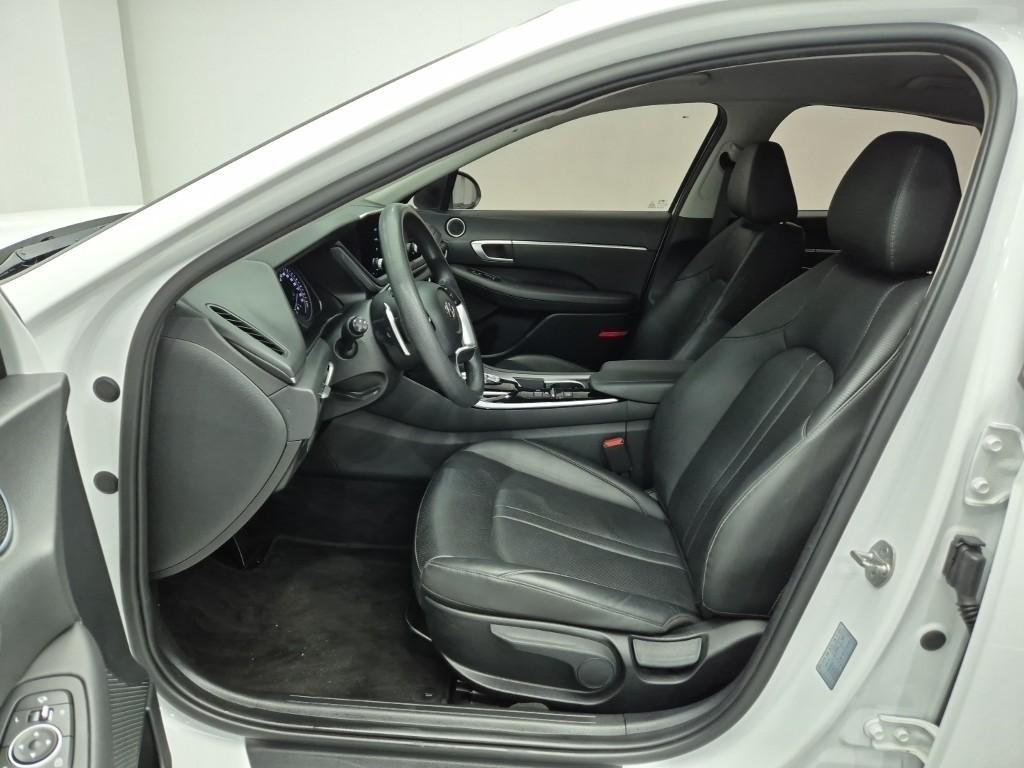 HYUNDAI Sonata - Vista 11