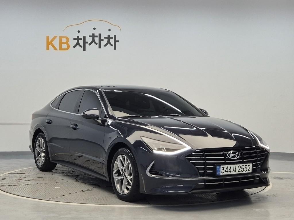 HYUNDAI Sonata - Vista 4