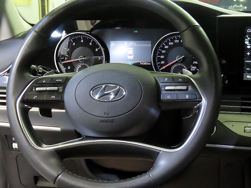 HYUNDAI Grandeur - Vista 8