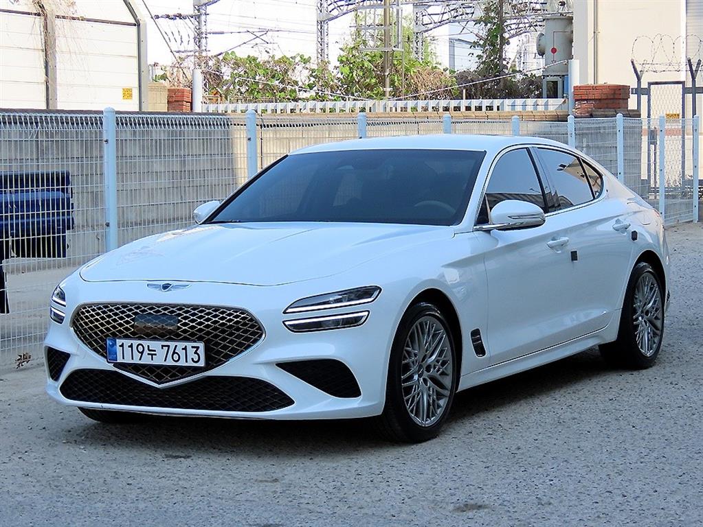 Genesis G70 - Vista 2