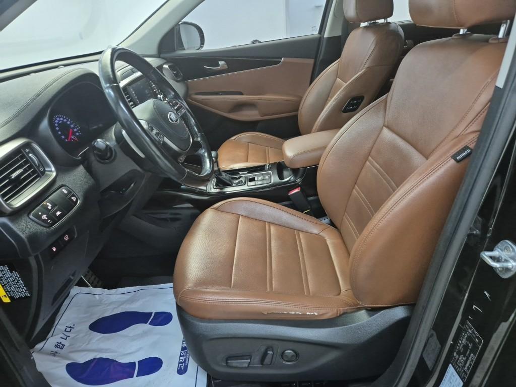 KIA Sorento - Vista 11