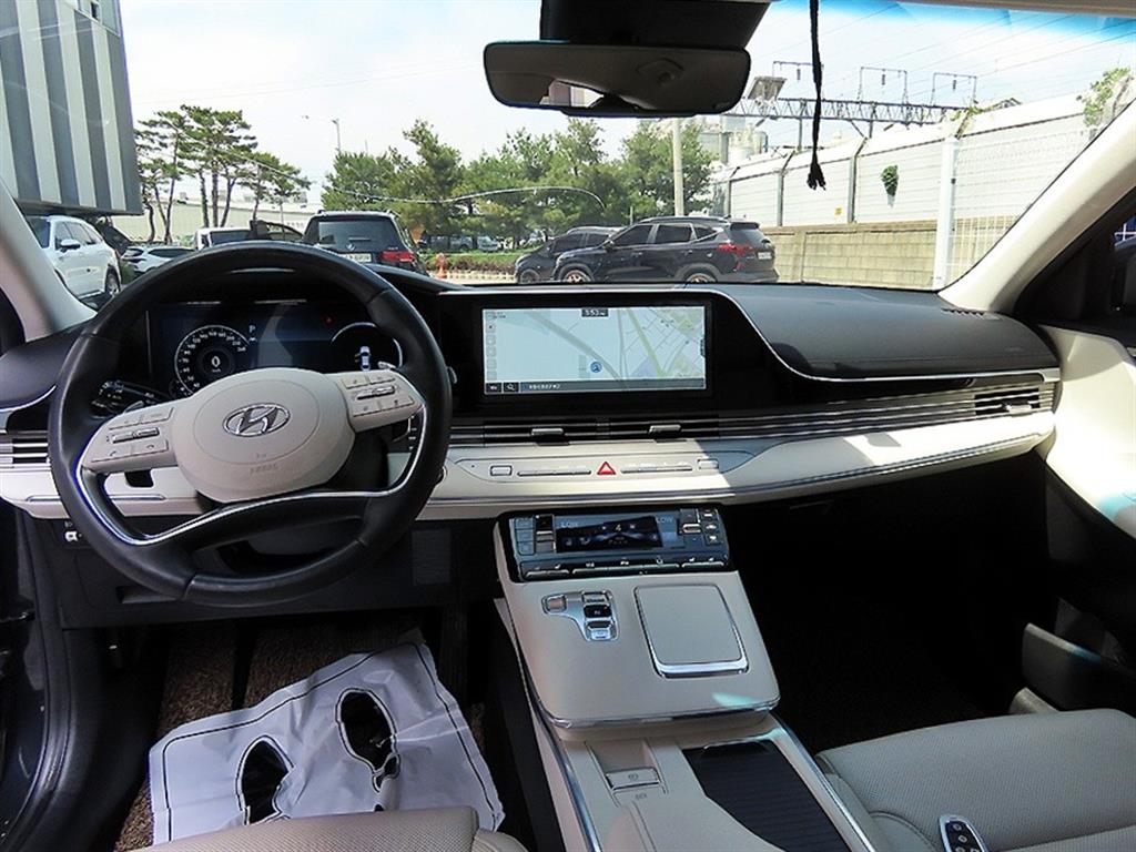 HYUNDAI Grandeur - Vista 7