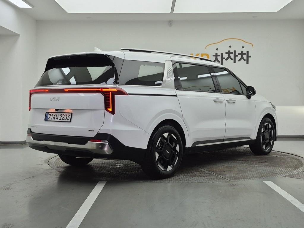 KIA Carnival - Vista 4