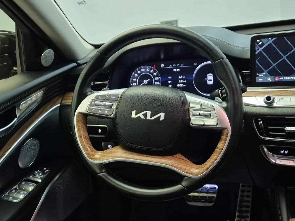 KIA K9 - Vista 9