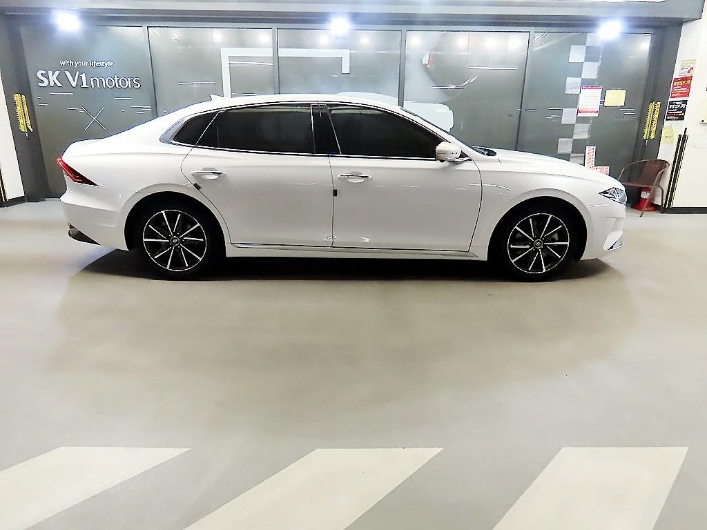 HYUNDAI Grandeur - Vista 3