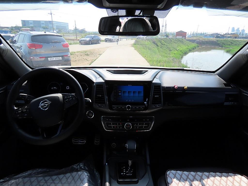 Ssangyong Rexton - Vista 10