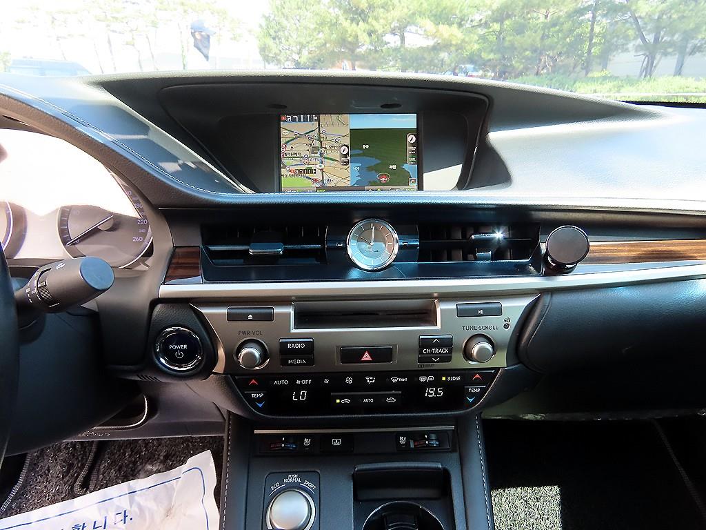 Lexus ES 2017 Gris - Importación desde Corea - HF Imports Iquique - Foto 13
