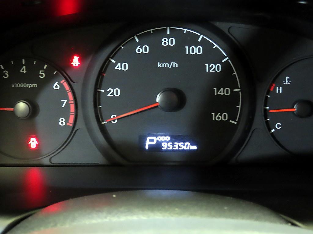 HYUNDAI Starex - Vista 9