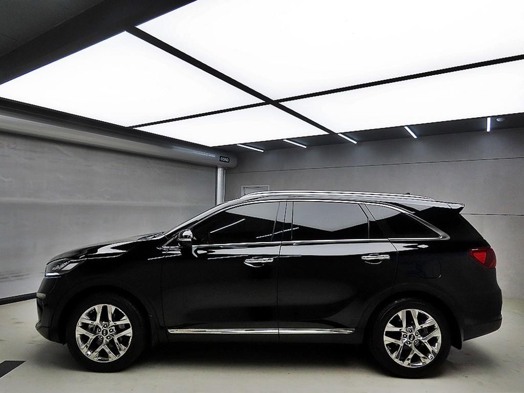 KIA Sorento - Vista 4