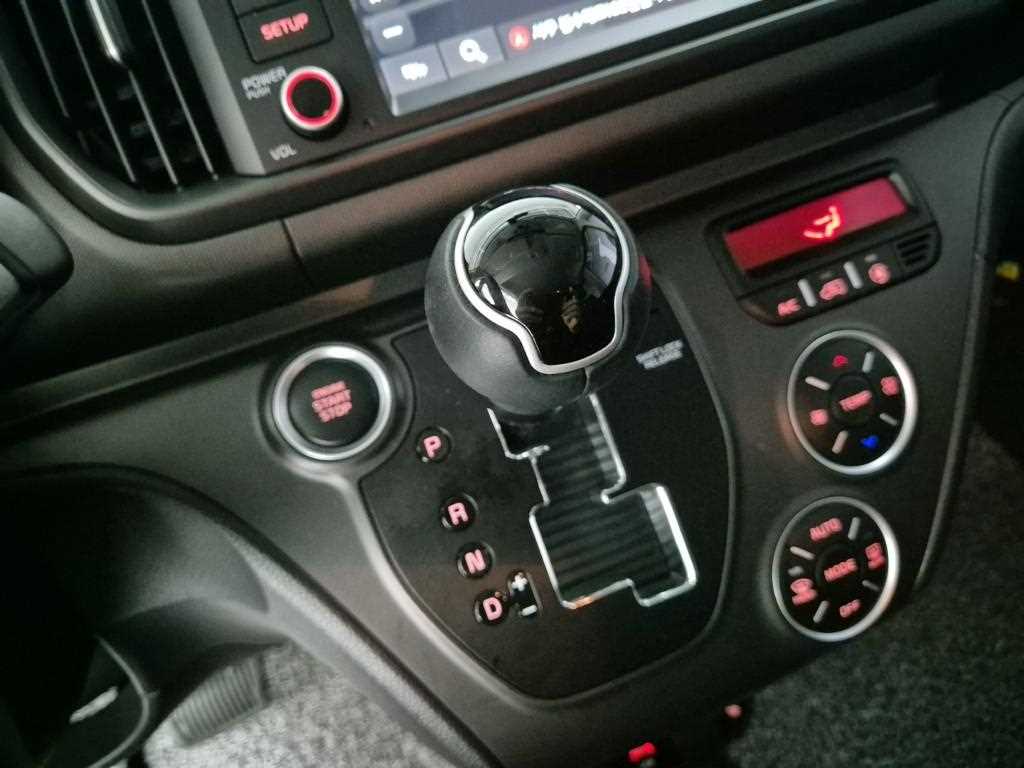 KIA Ray - Vista 8