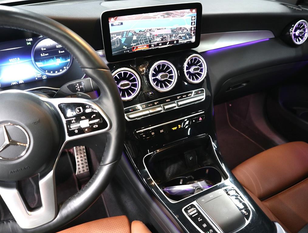 Mercedes Benz GLC Class - Vista 11