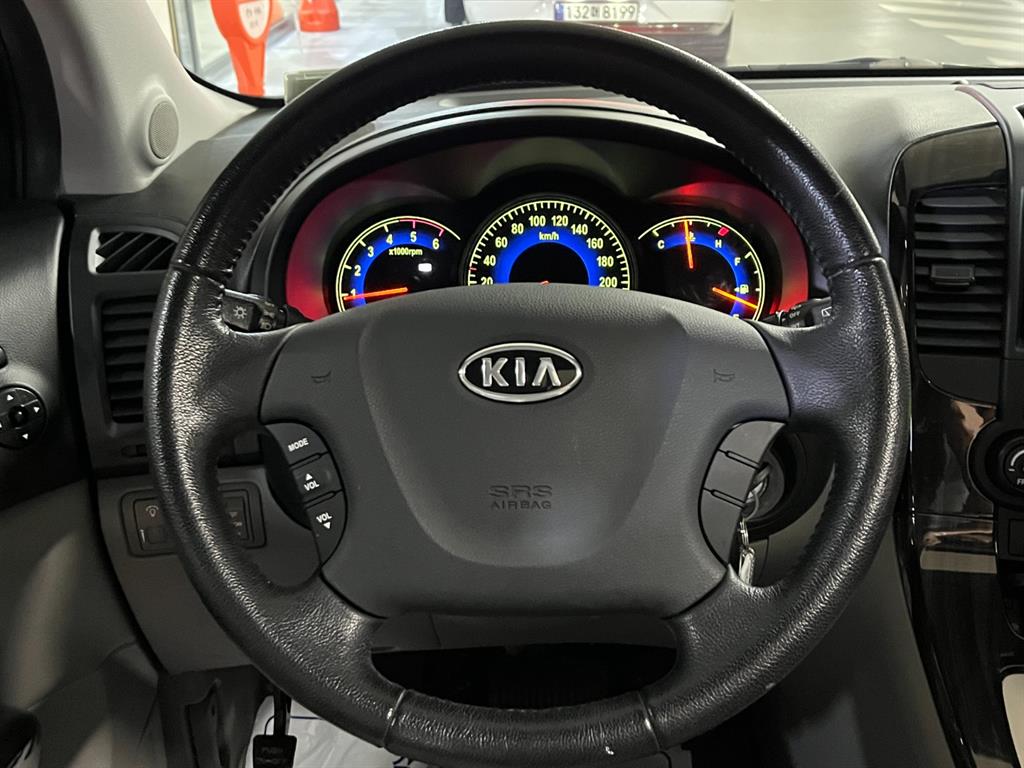 KIA Carnival - Vista 11