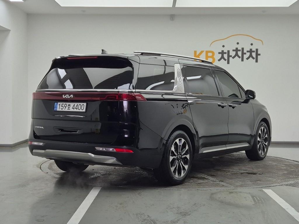 KIA Carnival - Vista 4