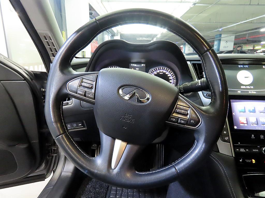 Infiniti Q - Vista 8