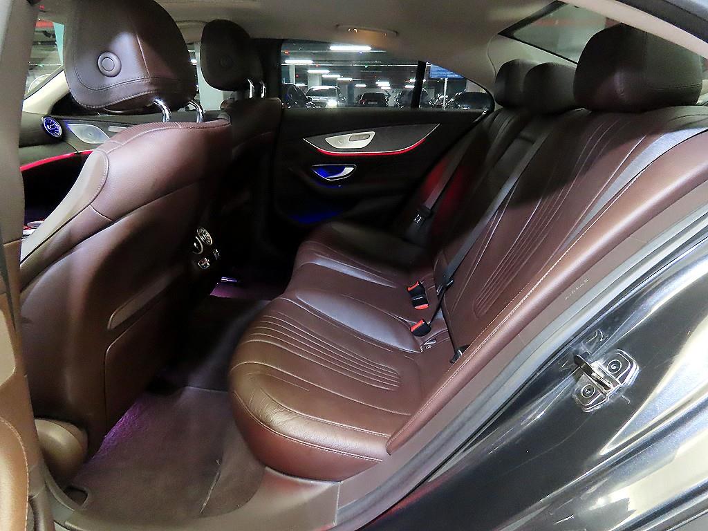 Mercedes Benz CLS Class - Vista 7