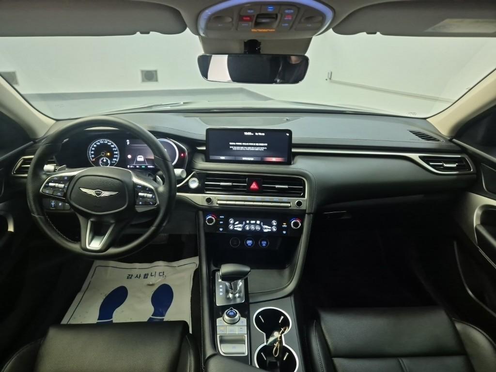 Genesis G70 - Vista 7