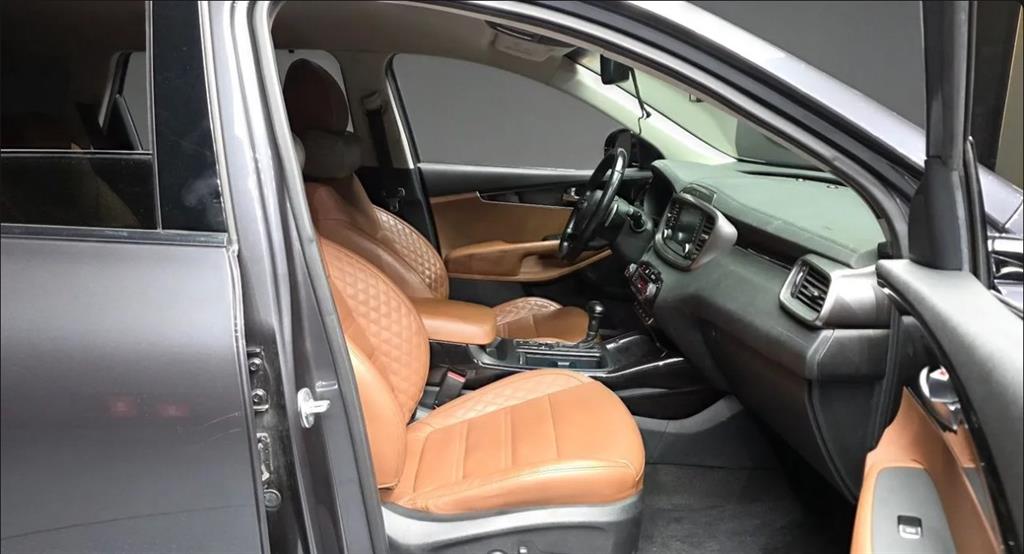 KIA Sorento - Vista 10