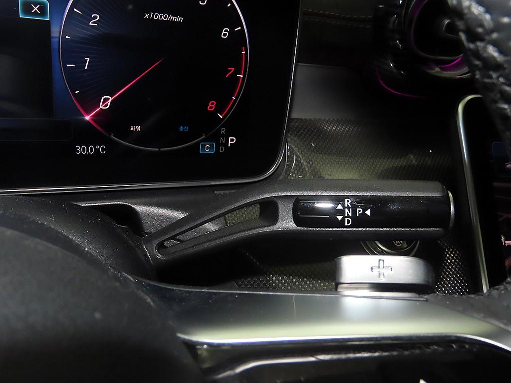 Mercedes Benz C Class - Vista 12