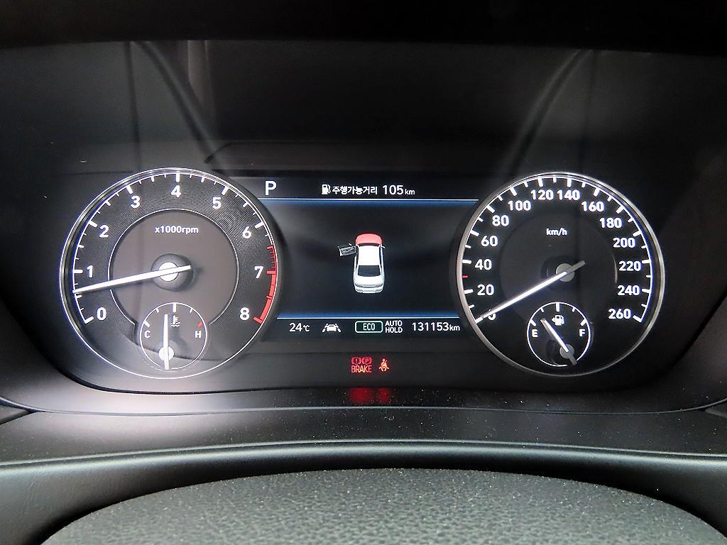 Genesis G90 - Vista 9