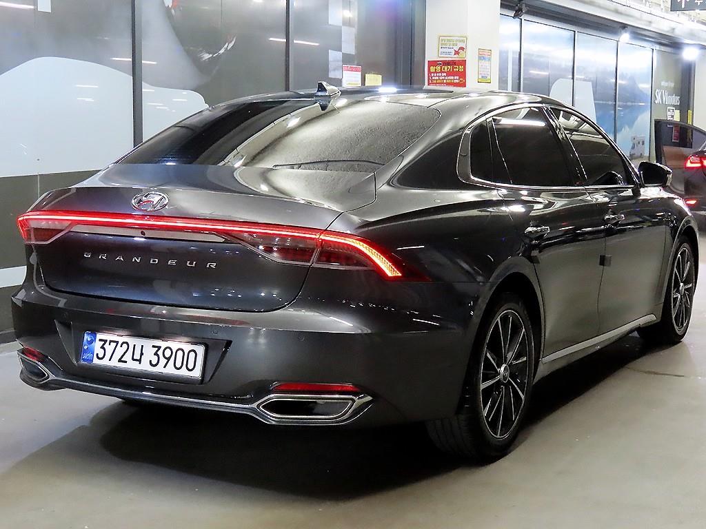 HYUNDAI Grandeur - Vista 4