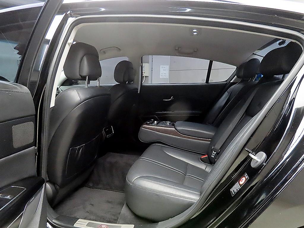 KIA K9 - Vista 6