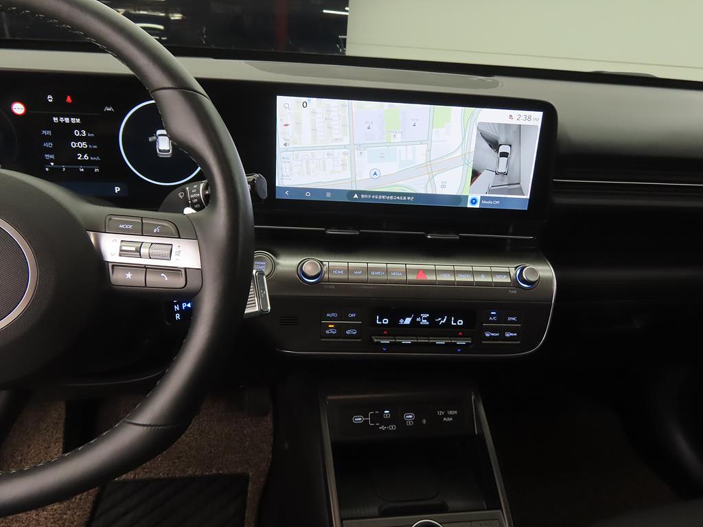 HYUNDAI Kona - Vista 10