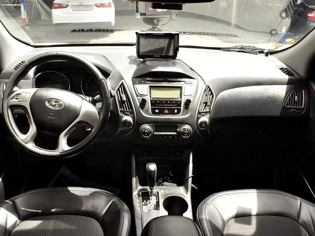 HYUNDAI Tucson 2011 Blanco - Importación desde Corea - HF Imports Iquique - Foto 7