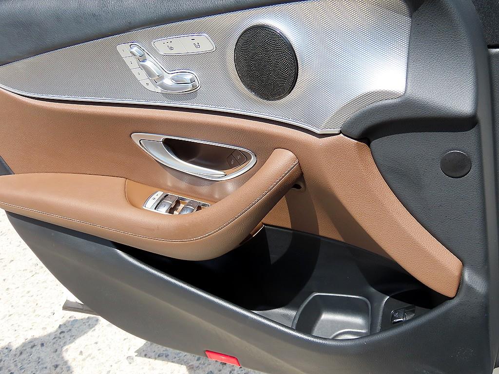 Mercedes Benz E class - Vista 11