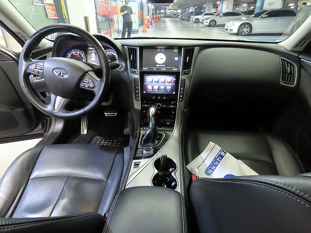 Infiniti Q - Vista 10