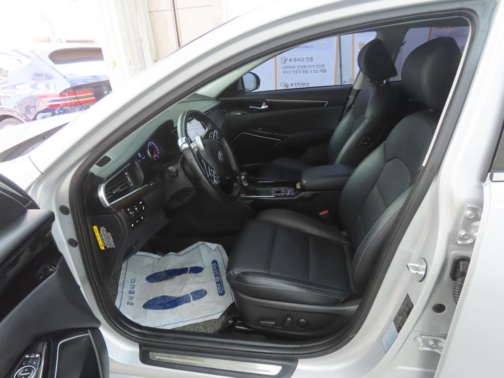 KIA K7 - Vista 5
